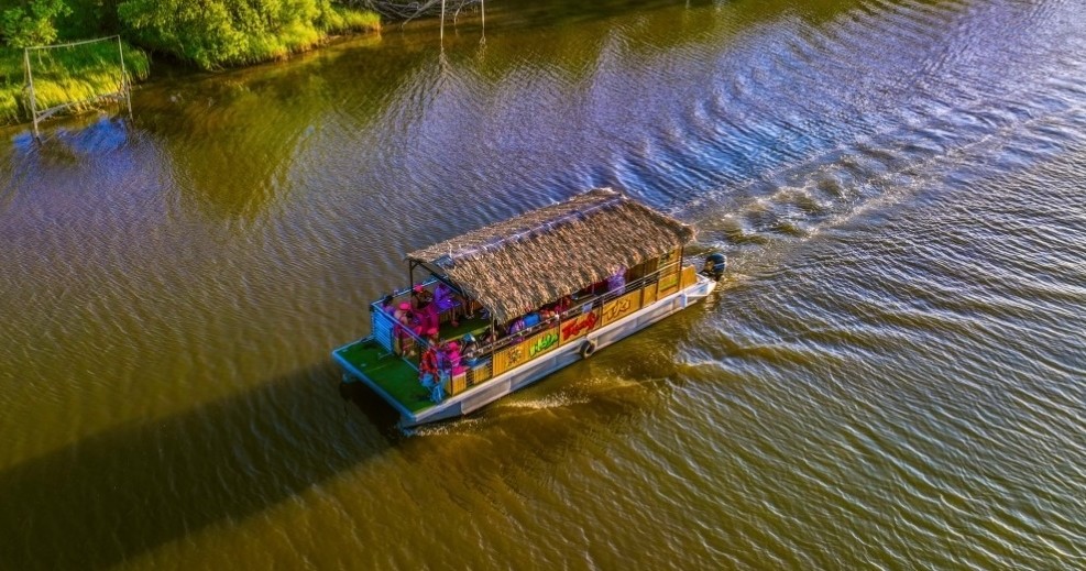 a small boat in a body of water